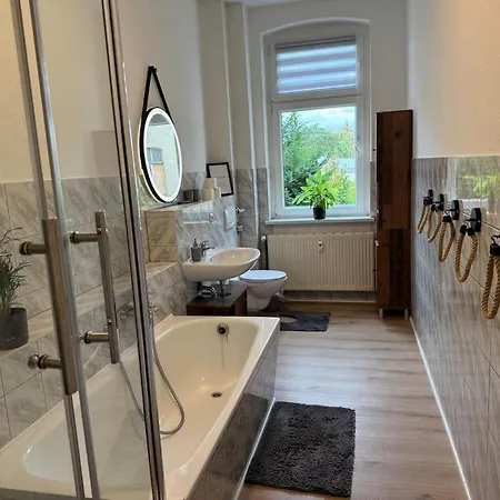 Gemuetliche Direkt Am Bahnhof Zentrale Lage * Bitterfeld-Wolfen