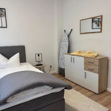 Gemuetliche Direkt Am Bahnhof Zentrale Lage