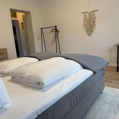 Gemuetliche Direkt Am Bahnhof Zentrale Lage * Bitterfeld-Wolfen