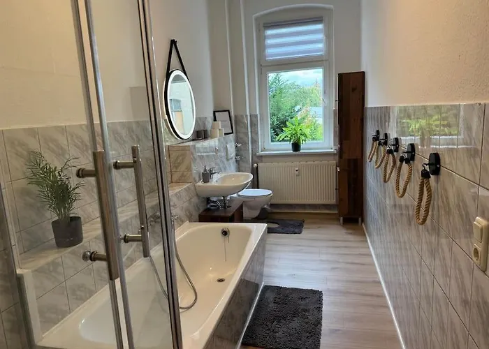 Gemütliche Direkt Am Bahnhof Zentrale Lage * Bitterfeld-Wolfen